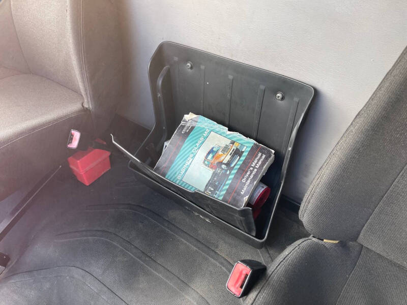 2012 Freightliner Business class M2