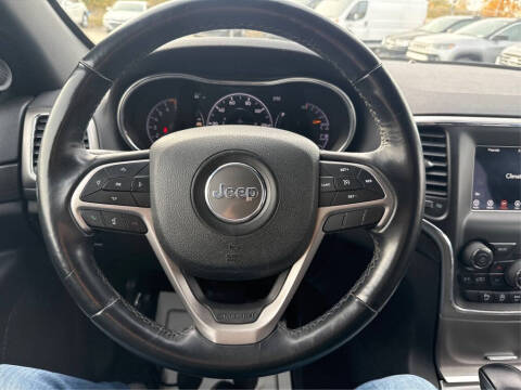 2018 Jeep Grand Cherokee Laredo