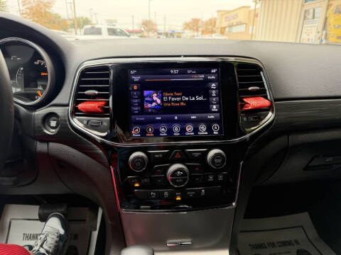 2019 Jeep Grand Cherokee Laredo