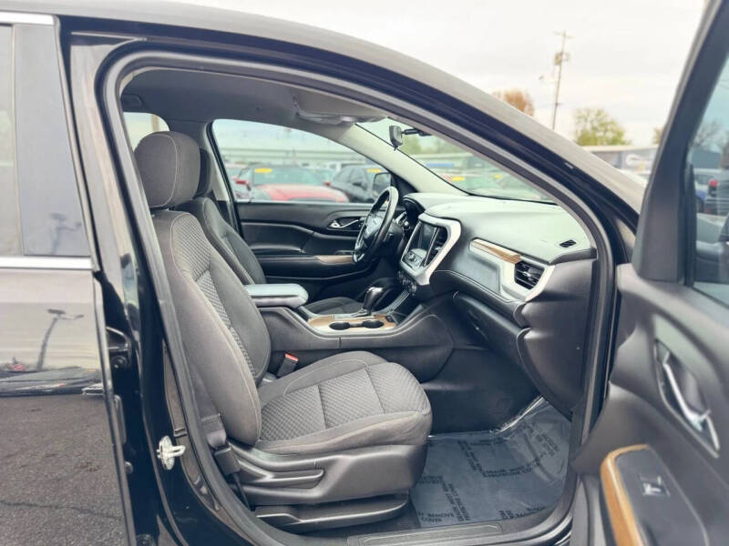 2017 GMC Acadia SLE-1