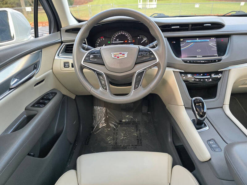 2017 Cadillac XT5 Premium Luxury