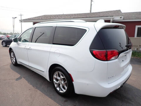 2017 Chrysler Pacifica Limited