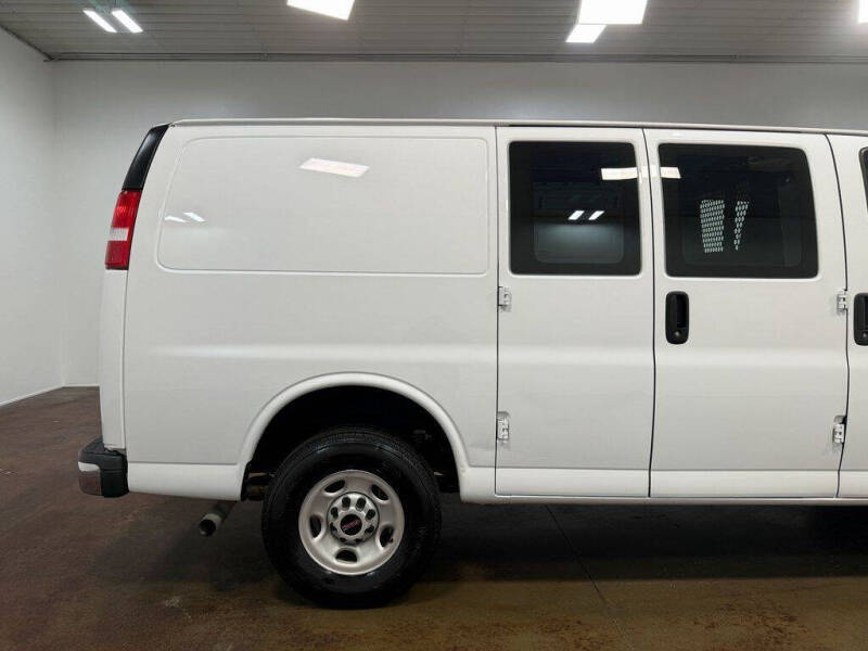 2024 GMC Savana 2500