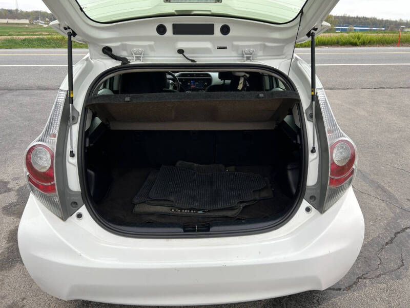 2012 Toyota Prius c Three