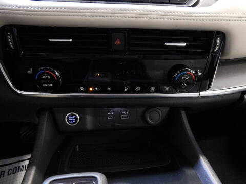 2022 Nissan Rogue SV