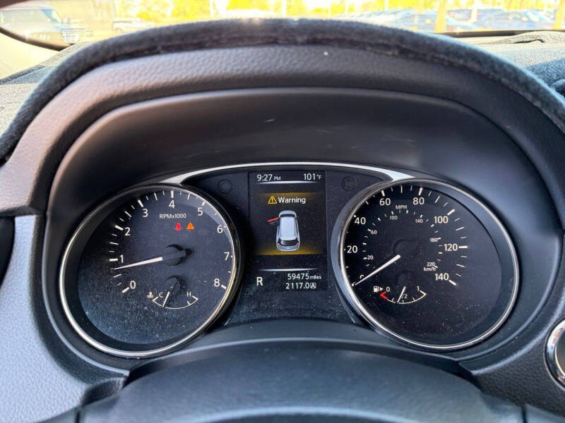 2015 Nissan Rogue SV