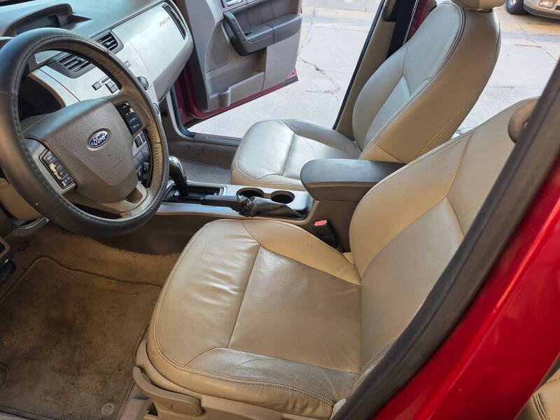 2010 Ford Focus SES