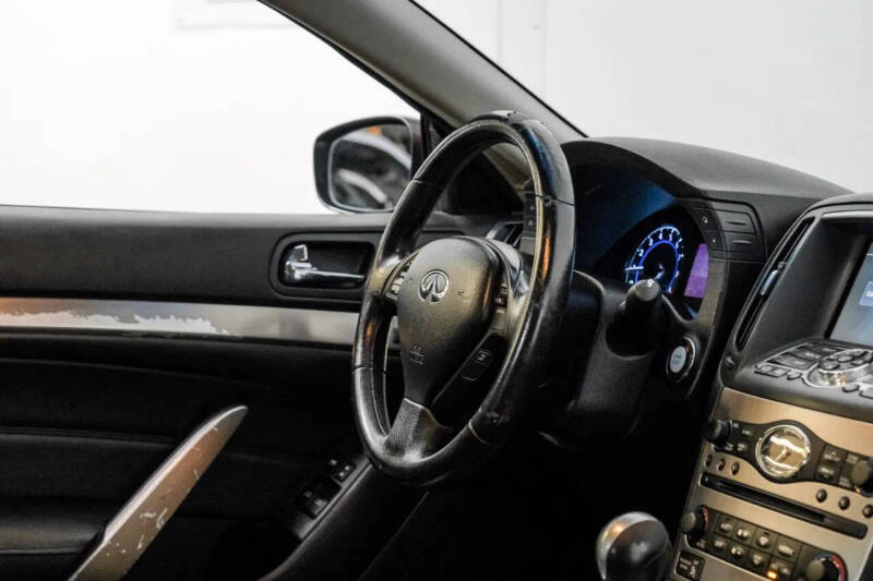 2010 Infiniti G37 Coupe x