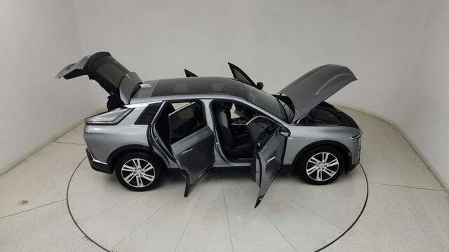 2024 Cadillac LYRIQ Tech