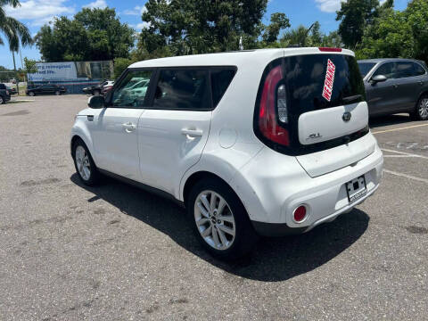 2019 Kia Soul +