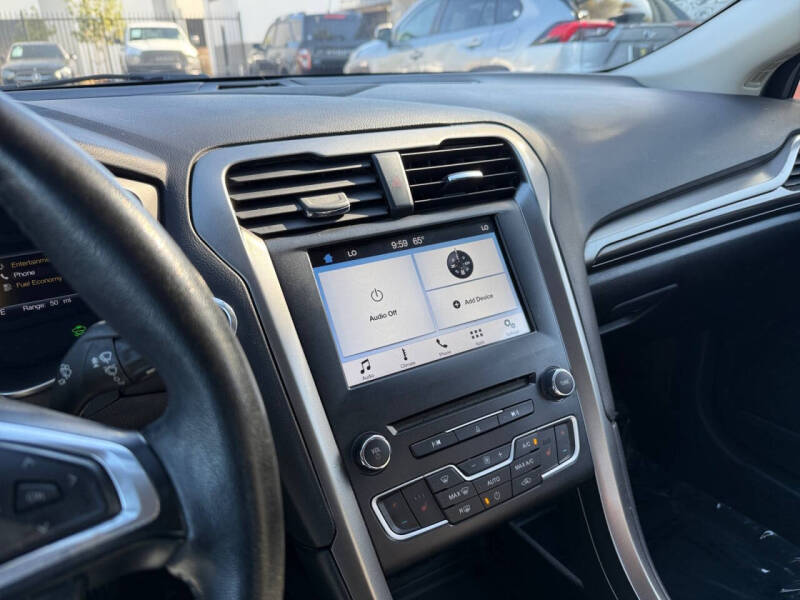 2017 Ford Fusion Energi SE Luxury