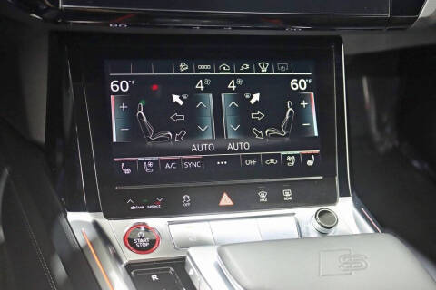 2022 Audi e-tron S quattro Prestige