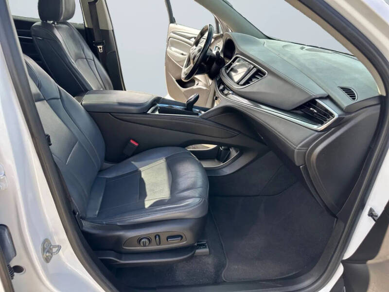 2018 Buick Enclave Essence