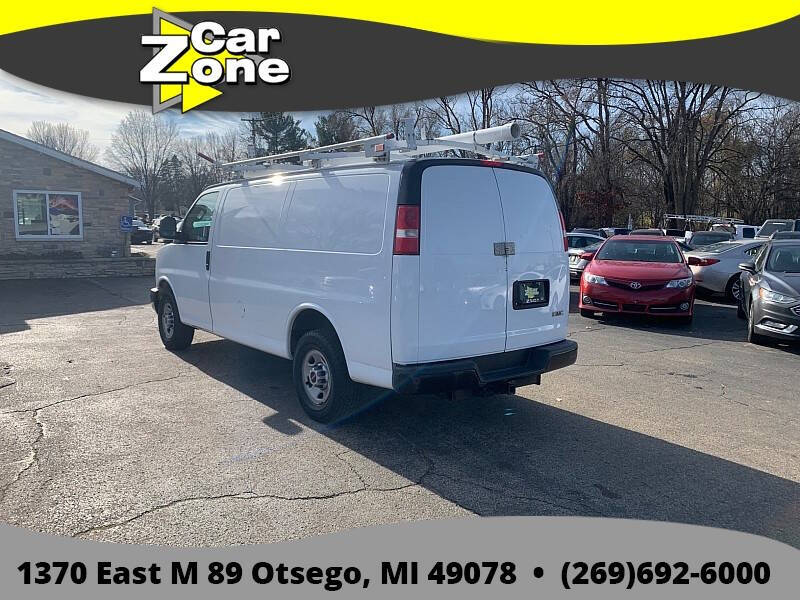2017 GMC Savana 2500