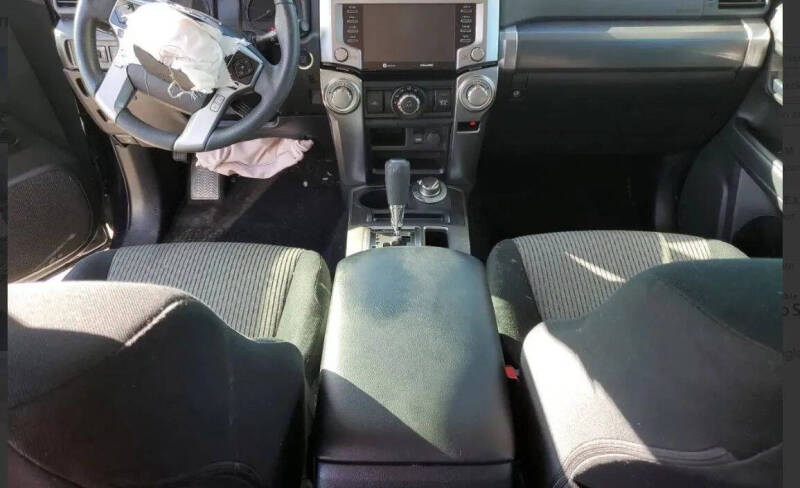 2024 Toyota 4Runner SR5