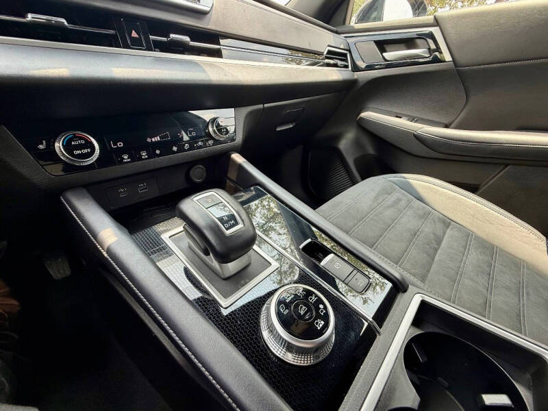 2023 Mitsubishi Outlander Black Edition