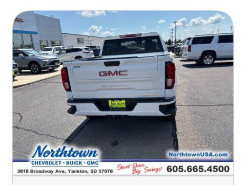 2026 GMC Sierra 1500 Elevation Standard