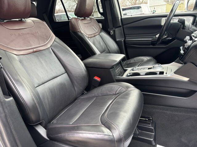 2022 Ford Explorer Hybrid Platinum