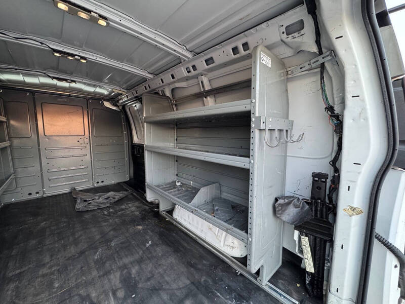 2020 Chevrolet Express 2500