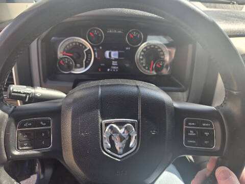 2017 RAM 1500 SLT