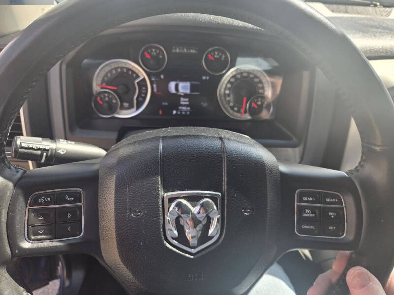 2017 RAM 1500 SLT