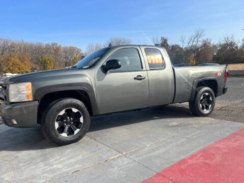 2011 Chevrolet Silverado 1500 for sale at Triple R Sales in Lake City MN