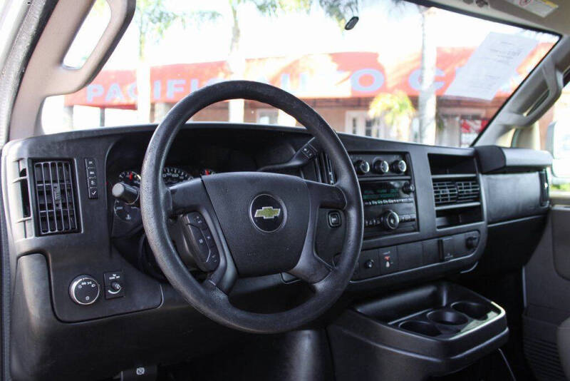 2016 Chevrolet Express 2500