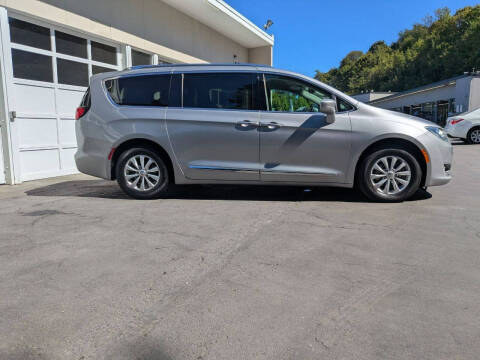 2019 Chrysler Pacifica Touring L