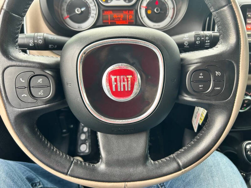 2015 FIAT 500L Lounge photo 10