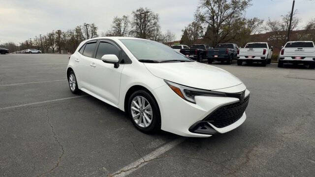 2024 Toyota Corolla Hatchback SE