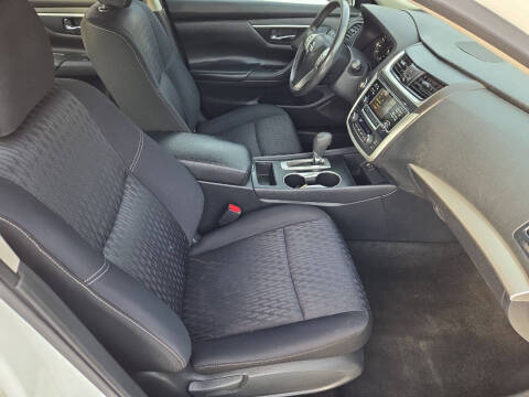 2017 Nissan Altima 2.5 SV