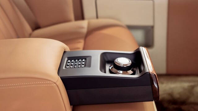 2010 Rolls-Royce Phantom