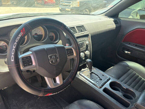 2014 Dodge Challenger SXT