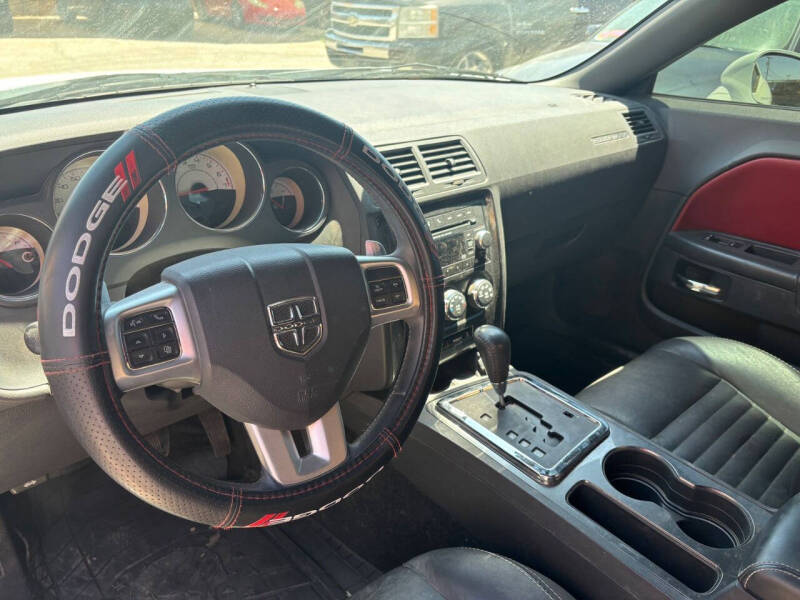 2014 Dodge Challenger SXT