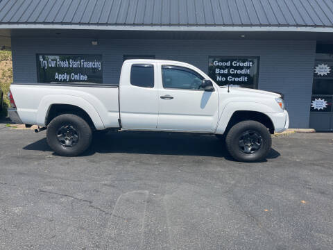 2013 Toyota Tacoma for sale at Auto Credit Connection LLC in Uniontown PA