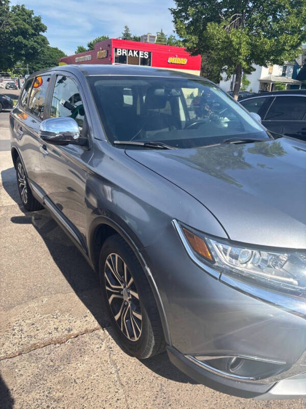 2016 Mitsubishi Outlander SE