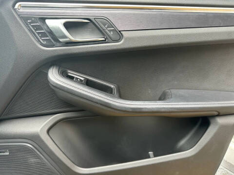 2017 Porsche Macan GTS