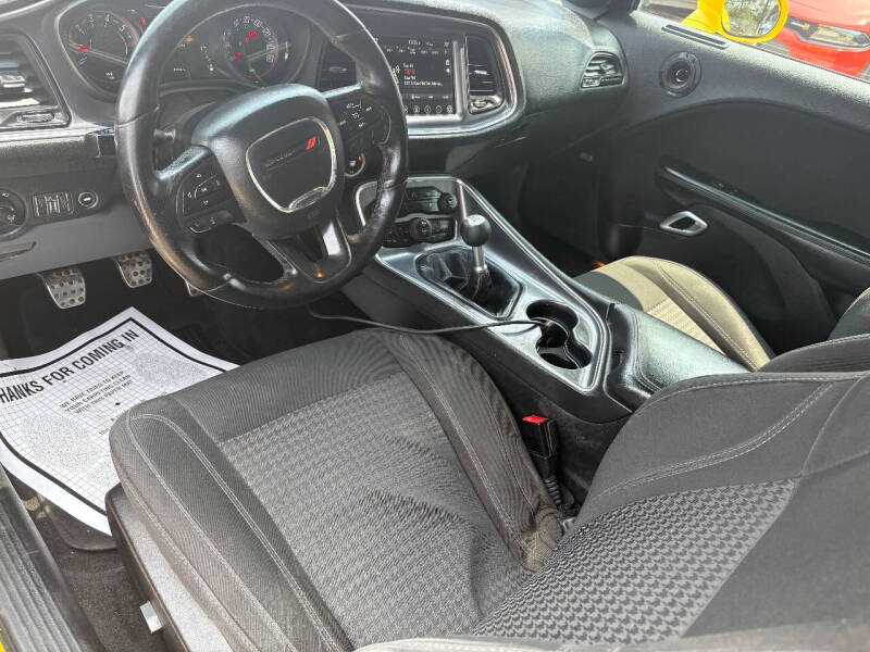 2017 Dodge Challenger R/T Plus