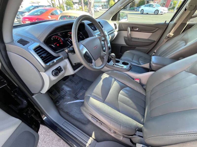 2015 GMC Acadia SLE-2