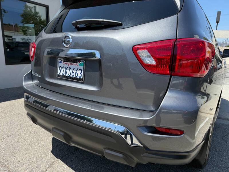 2018 Nissan Pathfinder S