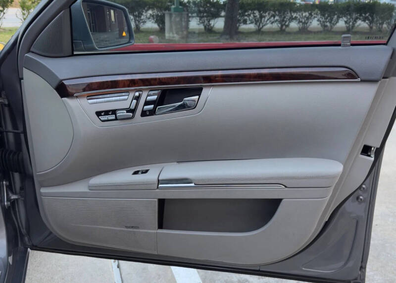 2013 Mercedes-Benz S-Class S 550