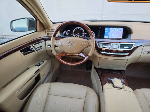 2010 Mercedes-Benz S-Class S 550 4MATIC