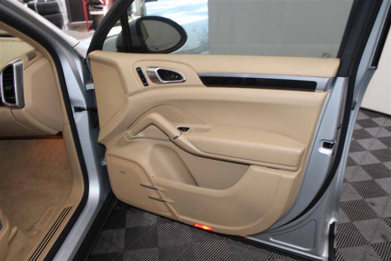 2012 Porsche Cayenne