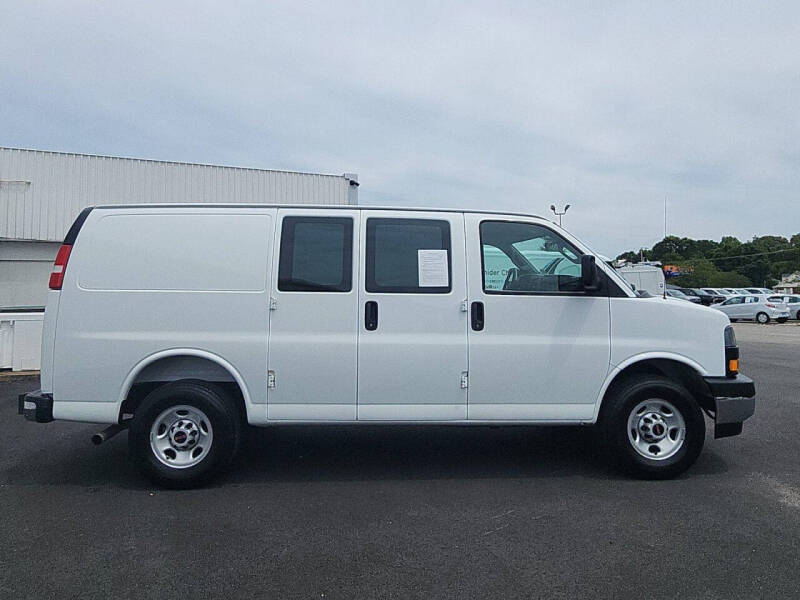 2025 GMC Savana 2500