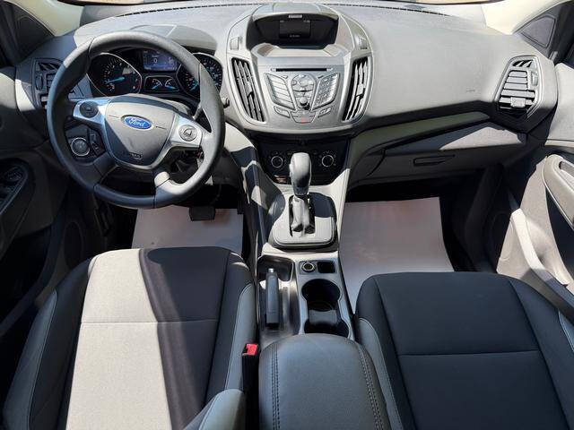 2016 Ford Escape S