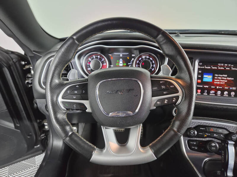 2016 Dodge Challenger SRT 392