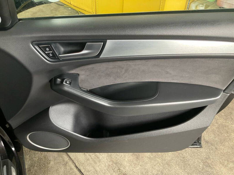 2015 Audi SQ5 3.0T quattro Prestige