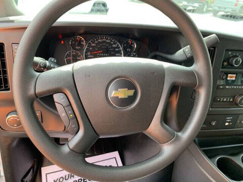 2025 Chevrolet Express 2500