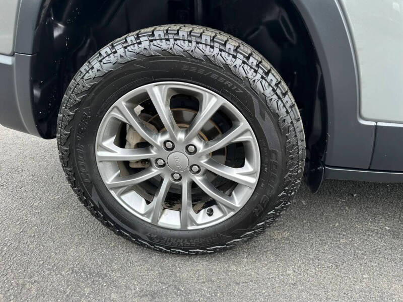 2020 Jeep Cherokee Latitude Plus