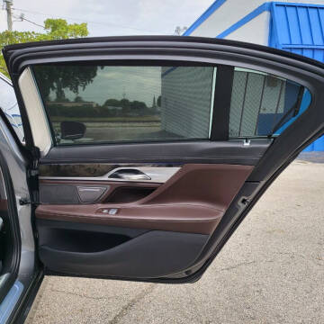 2017 BMW 7 Series 740i